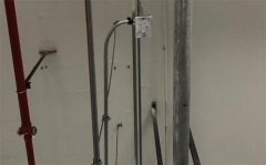 不銹鋼線管VS鍍鋅線管，哪個(gè)好